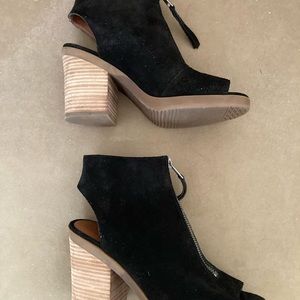 🔥Lucky Brand🔥 Black Suede Leather Obaha Peep Toe Size 6.5